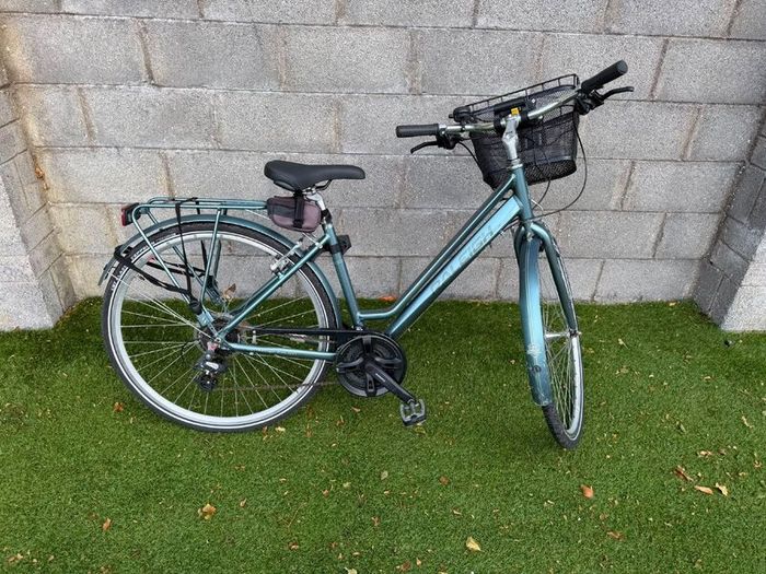 Ladies bicycle