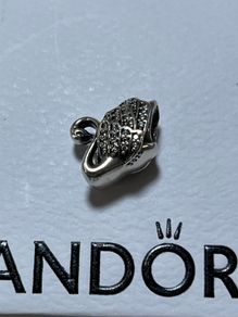 Pandora Swan charm-like new