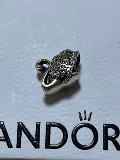 Pandora Swan charm-like new