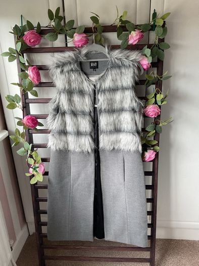 gilet Bnwt size 10 Ella boo grey sleeveless coat with fake fur contrast