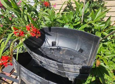 Garden 4 half barrell plant pots