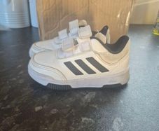 childrens adidas trainers