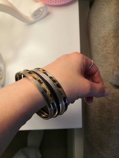 Fab Bangles