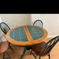 table and chairs