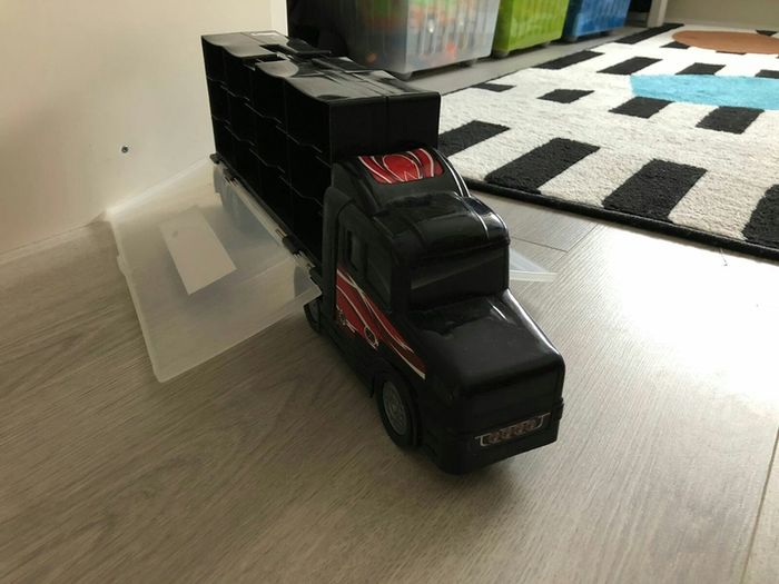 Truck for small cars
