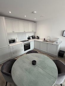 Round Table & 4 Chairs