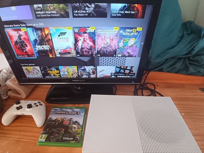 Xbox One S
