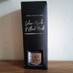 Room fragrance - Cedar, Myrrh, Black Musk