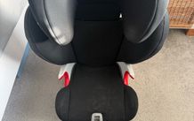 britax child  booster seat with isofix fixings