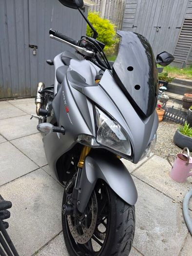 Suzuki gsxs1000f