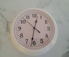 Like New Dunnes Wall Clock