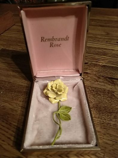 Rembrandt rose brooch