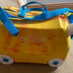 trunki suitcase