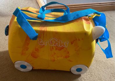 trunki suitcase