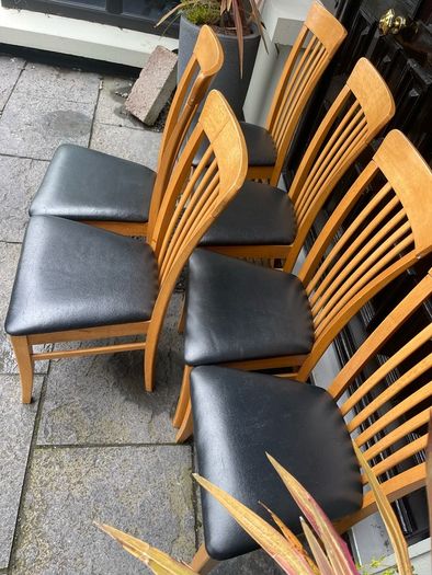 6 x Lovely Sturdy Kitchen Dining Chairs - Can Deliver