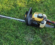 petrol hedge trimmer
