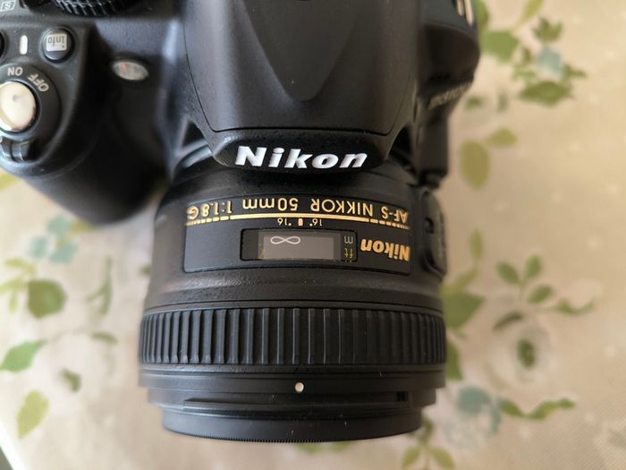 Nikon D3100 + Nikon 50mm f/1.8G AF-S Nikkor
