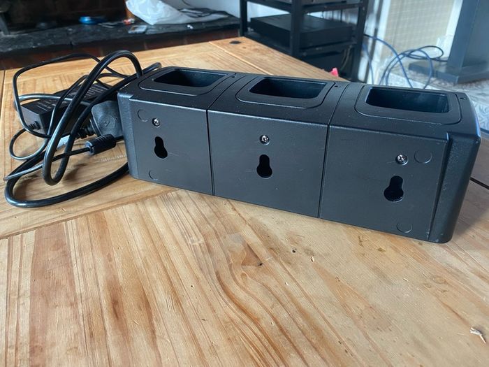 6 Way Motorola Radio Walkie Talkie Charger
