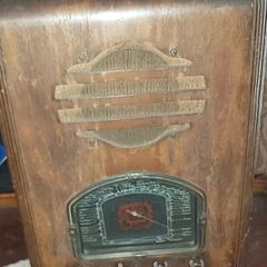 Sparton Tube Radio 1940s - 1950s