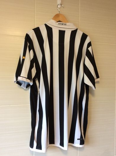 Juventus Jersey. Season 2006/2007. Official Nike Home Jersey. Authentic Original From The Time. Not A Modern Day Remake.