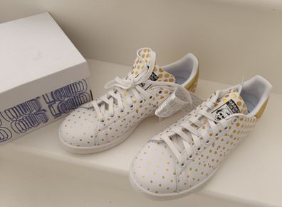 Stan Smith Uk6 / Eur 39 Bnwt