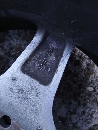 Brock b1 alloy and centre caps