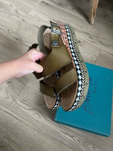 ladies shoes