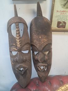 2 African masks