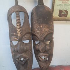 2 African masks