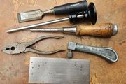 Small lot of tools