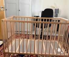 Wooden baby crib with good condition Clevamama cool gel mattress (barely used) + new mattress protector