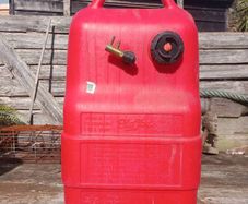 Outboard motor fuel tank