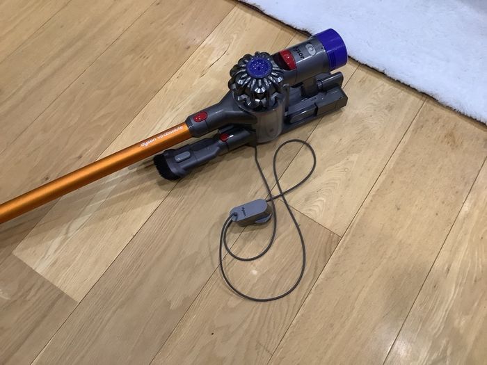 Dyson v8 absolute