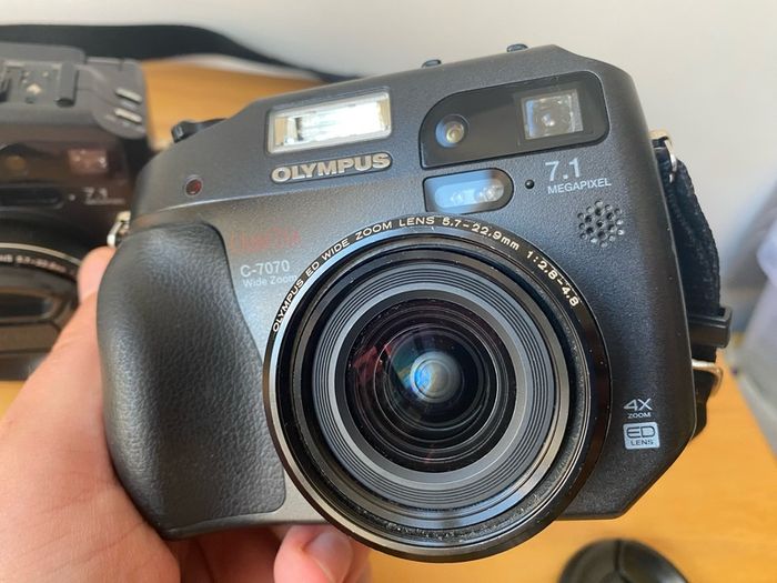 Olympus CAMEDIA 7070 Wide Zoom 7.1MP Digital Camera - Black