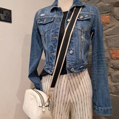 Hollister denim jacket. Excellent condition.