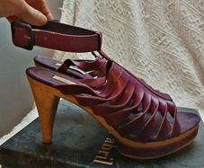 Ladies shoes