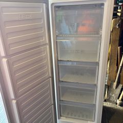 freezer frost free
