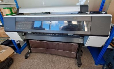 Epson stylus pro 9890 & ink cartridges, paper roll