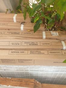 Large porcelain tiles