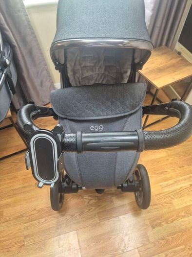 Egg2 Complete Travel System - professionally cleaned prior to selling. Any further questions please ask.
