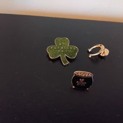 paddys day badges