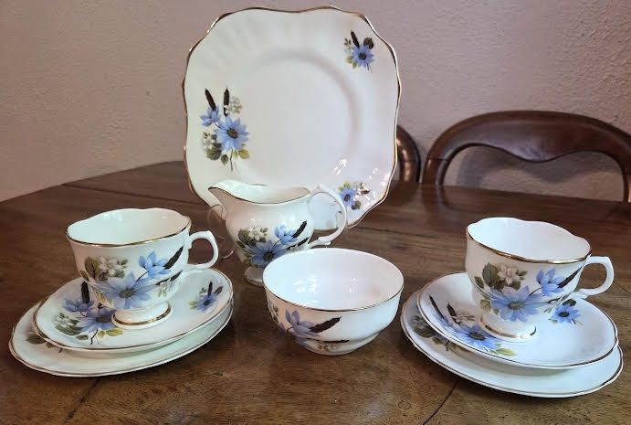 Arklow Pottery Vintage Bone China Tea Set 6 settings
