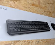 Microsoft Wired 600 Desktop Keyboard & Mouse: Brand New