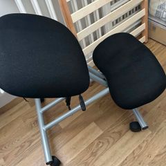 Ergonomic kneeling stool