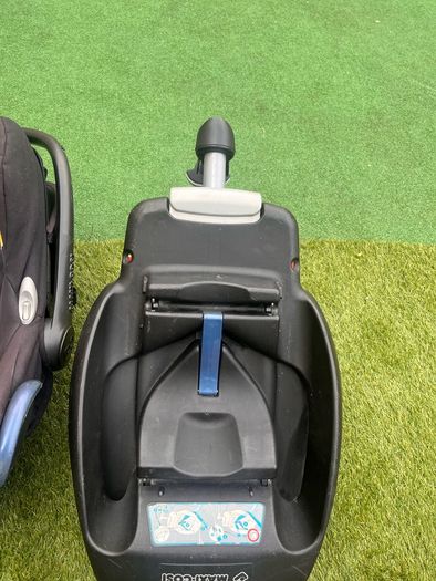 Maxi Cosi car seat & isofix