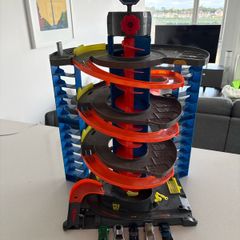 Hot Wheels Mega Garage Set