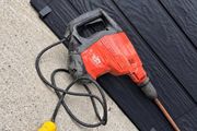 Hilti TE 1000-AVR HiDrive 110V Concrete Demolition Breaker  and Chisel.