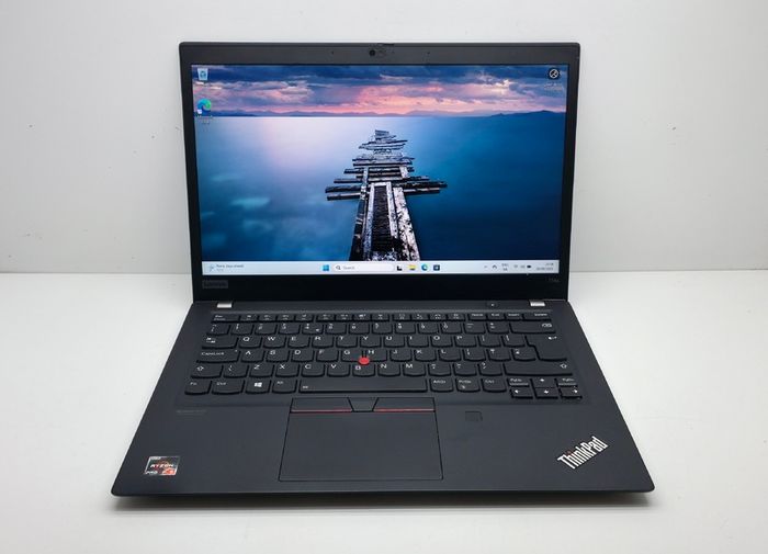 Lenovo ThinkPad T14s - AMD Ryzen 5 PRO/ 16GB RAM/ Touch screen laptop