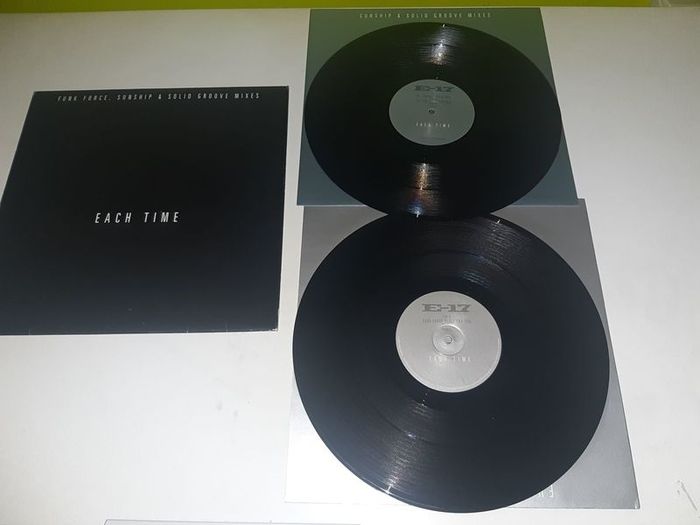 vinyl record Eeat17 each time