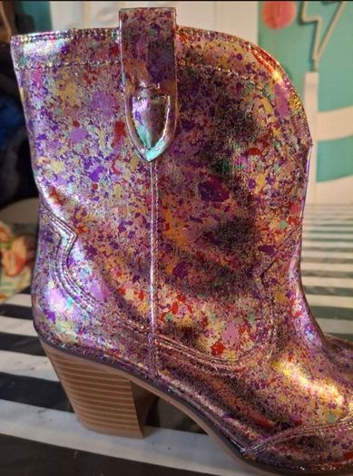Customised ankle cowboy boots